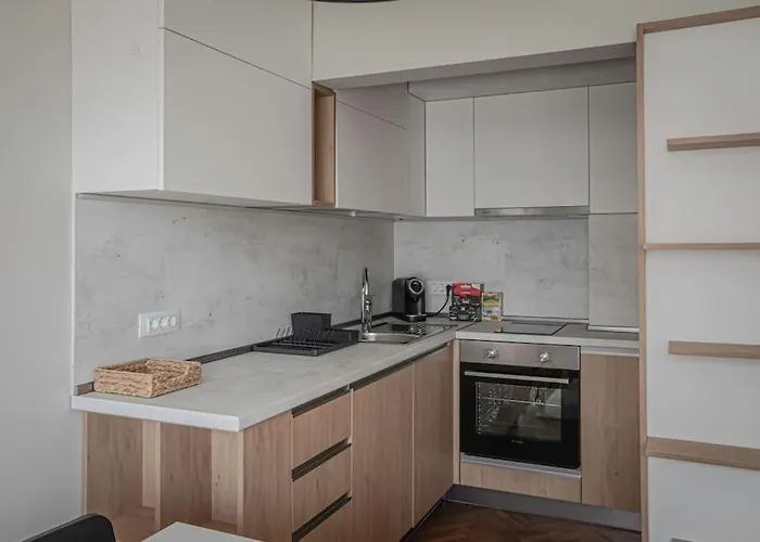 Central Apartment In Varna